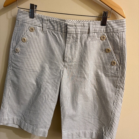 GAP shorts - Picture 1 of 4
